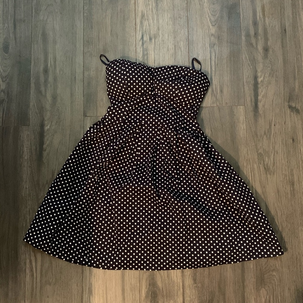 Super cute navy polka dot vintage dress!